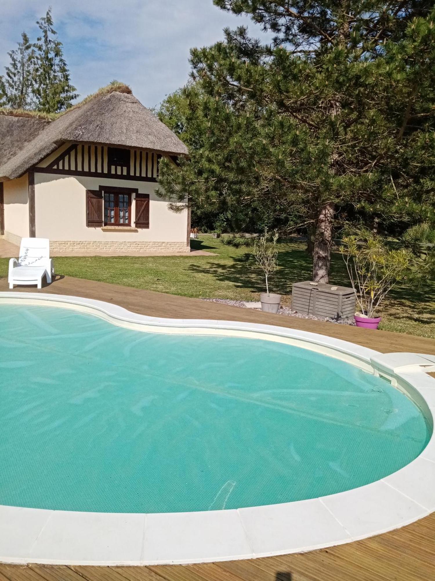 Maison Traditionnelle Normande Avec Piscine Hotot-en-Auge Exteriér fotografie